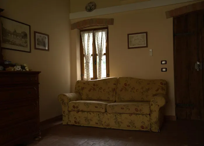 Corboli Rufino アパート トーディ